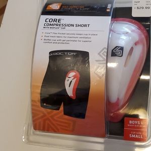 Shock doctor compression shorts w/cup boys sizeL